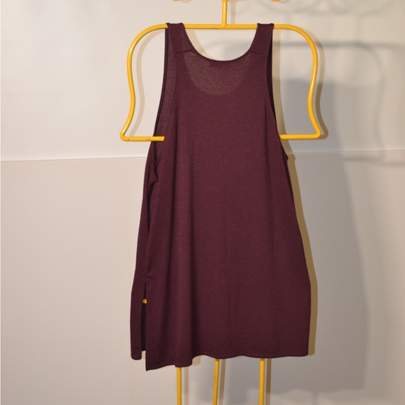 Wilfred Free casual sleeveless top. Great for layering or on its own. - Picture 2 of 9